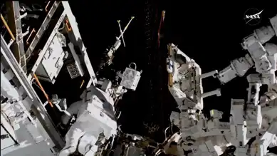 NASA Astronotu Uzayda Yürüyüş Yaptı