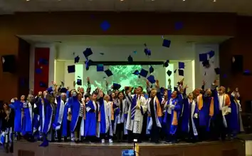 İYTE Bilgelik Akademisi Mezun Verdi